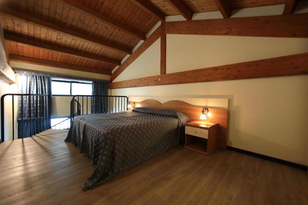 Hotel Eden Валеджо-суль-Минчо Экстерьер фото