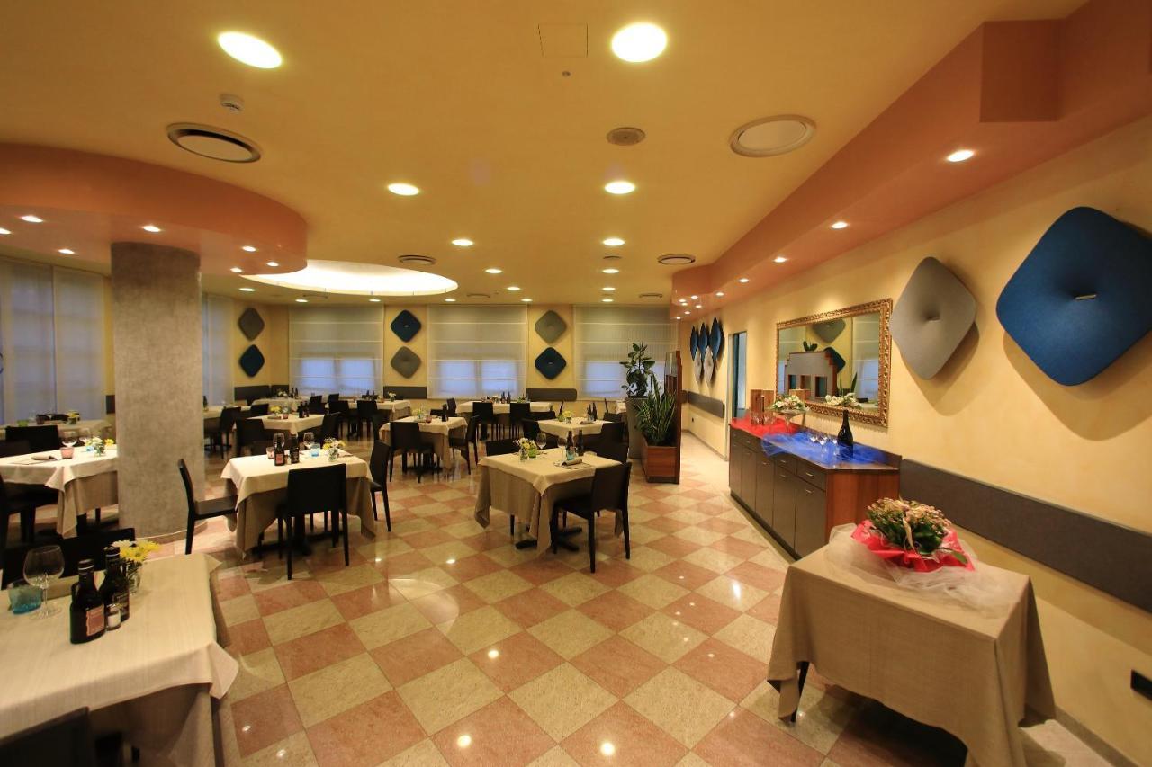 Hotel Eden Валеджо-суль-Минчо Экстерьер фото