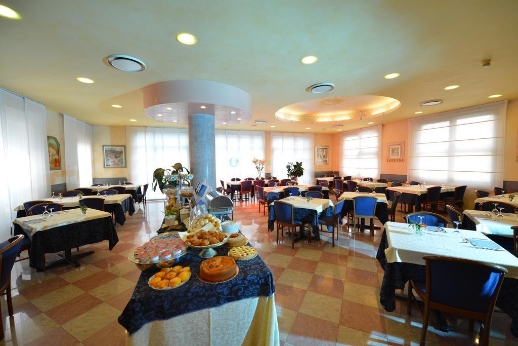 Hotel Eden Валеджо-суль-Минчо Экстерьер фото